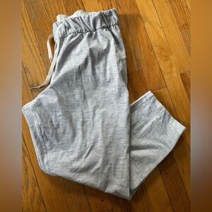 On the fly Lululemon